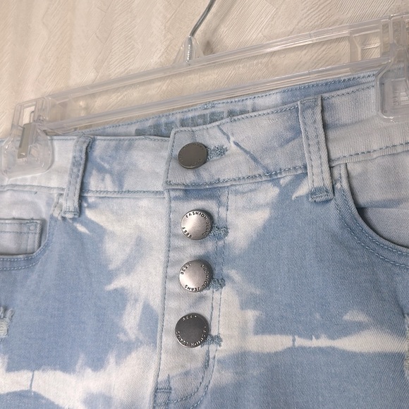 💙 🆕 VIP JEANS destroyed size small - Picture 4 of 8